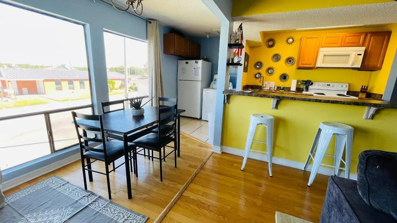 Cute Budget Friendly 2B 1B In The Heart Of Destin Apartment